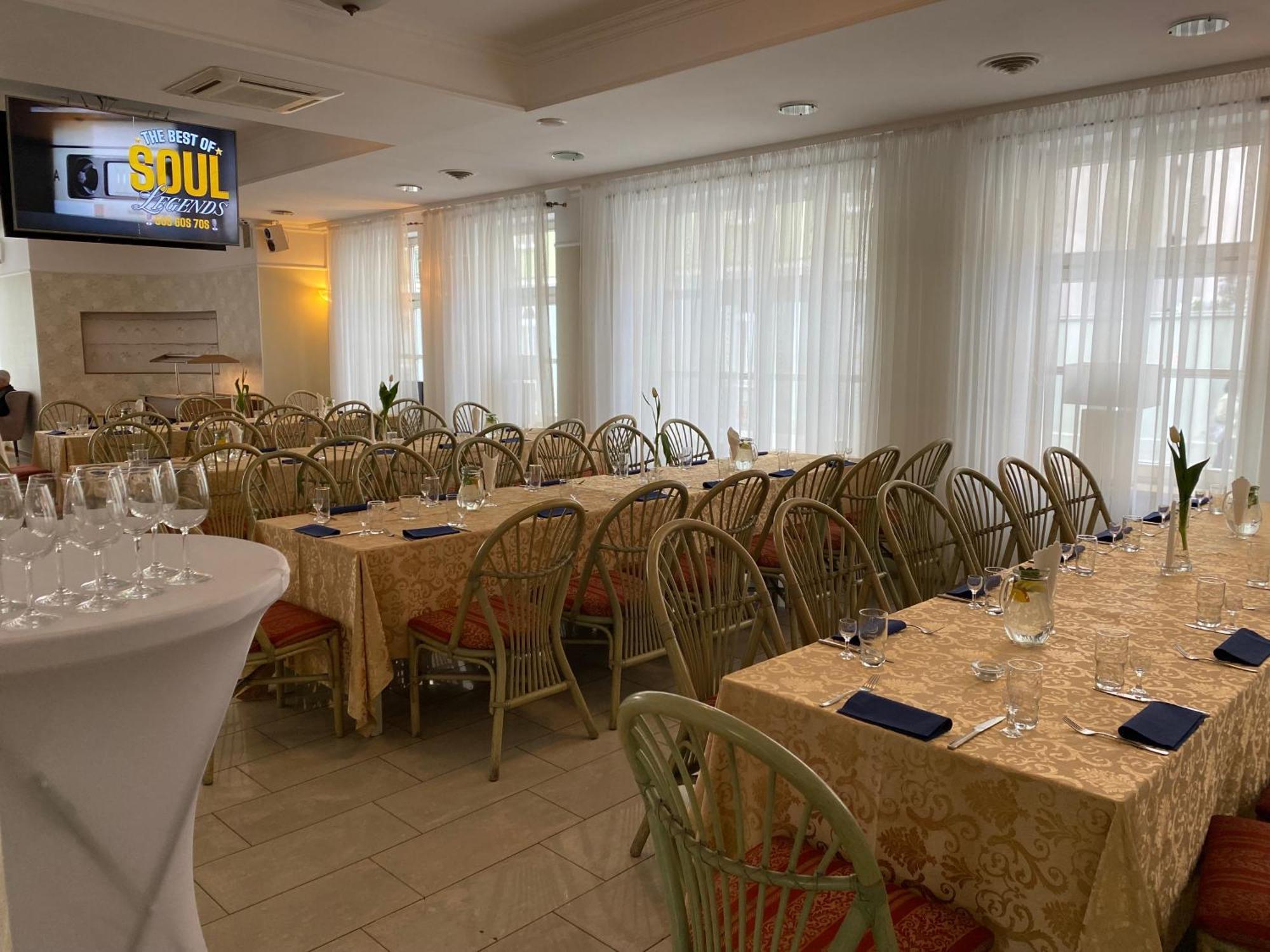Hotel Calisia Kaliszki Dış mekan fotoğraf