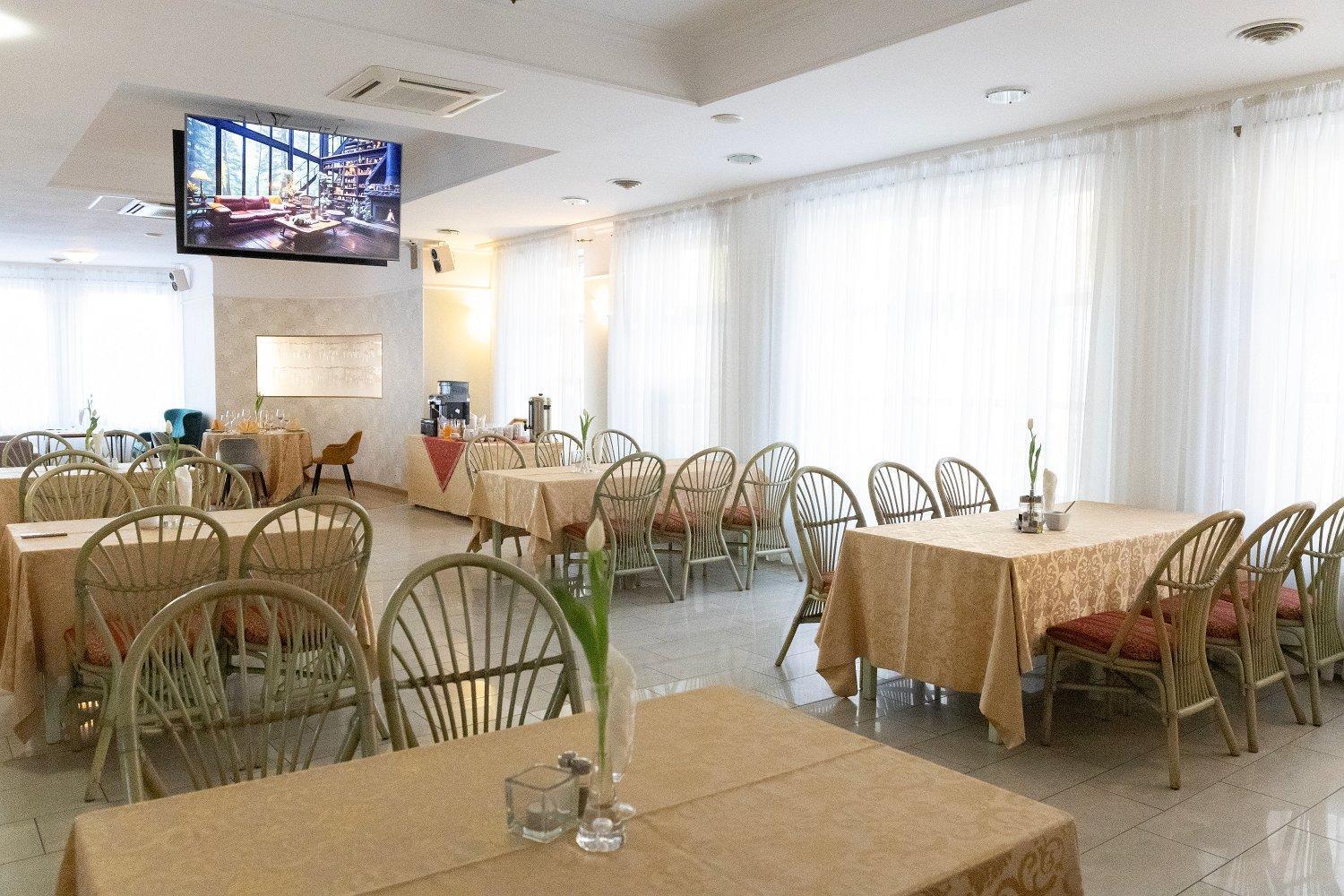 Hotel Calisia Kaliszki Dış mekan fotoğraf