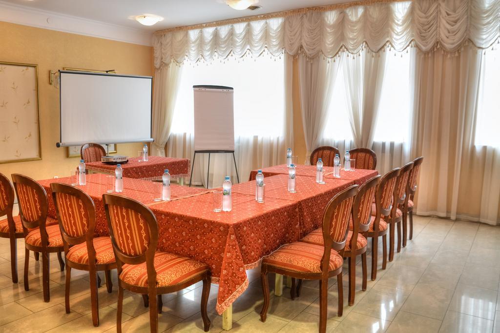 Hotel Calisia Kaliszki Dış mekan fotoğraf