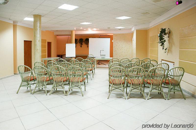 Hotel Calisia Kaliszki Konforlar fotoğraf